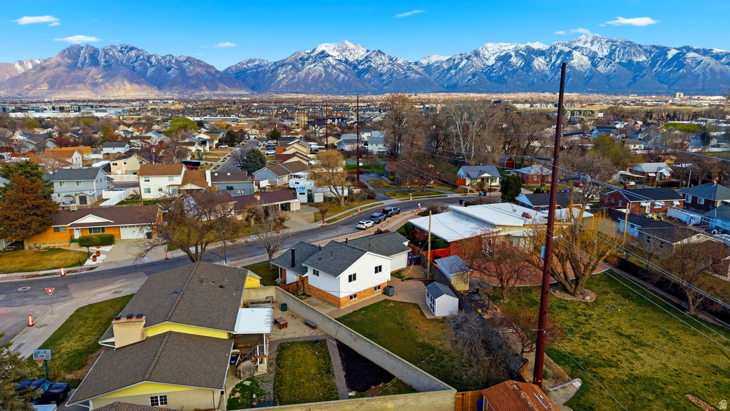 7588 S JORDAN DL West Jordan, UT 84084