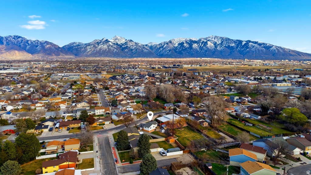 7588 S JORDAN DL West Jordan, UT 84084