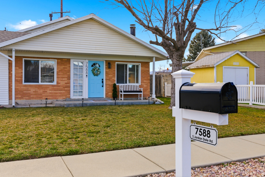 7588 S JORDAN DL West Jordan, UT 84084