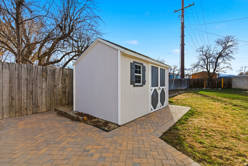 7588 S JORDAN DL West Jordan, UT 84084