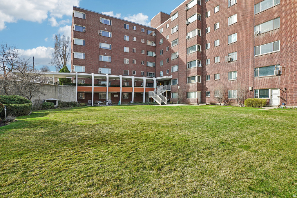 130 S 1300 E #302 Salt Lake City, UT 84102