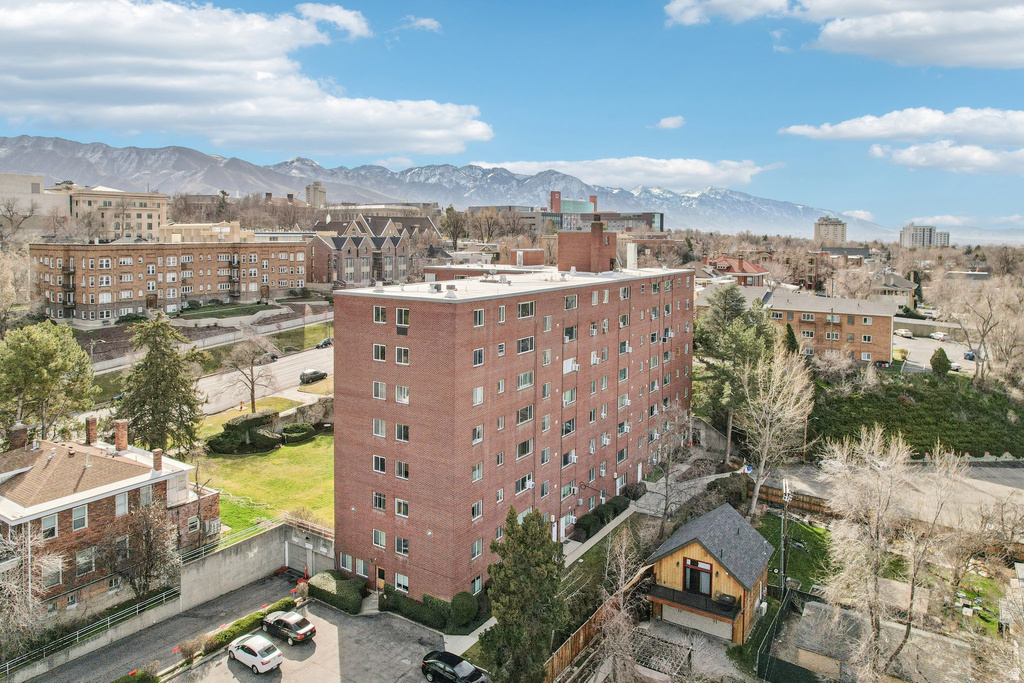 130 S 1300 E #302 Salt Lake City, UT 84102