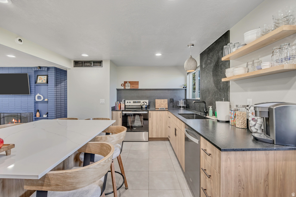 8546 S 1330 E Sandy, UT 84093