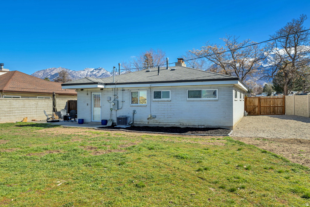 8546 S 1330 E Sandy, UT 84093