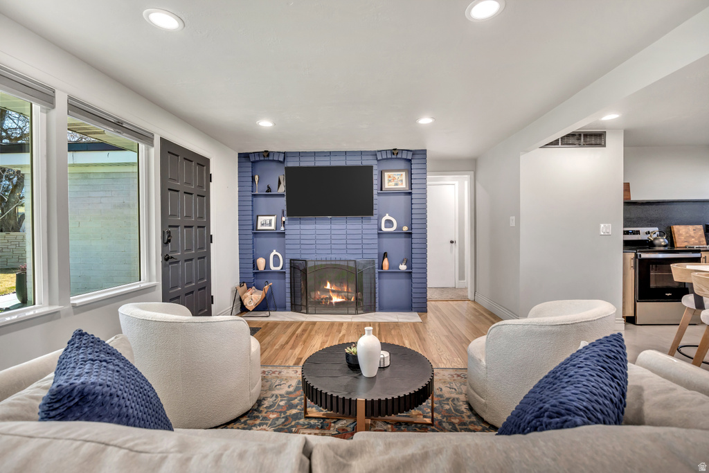 8546 S 1330 E Sandy, UT 84093