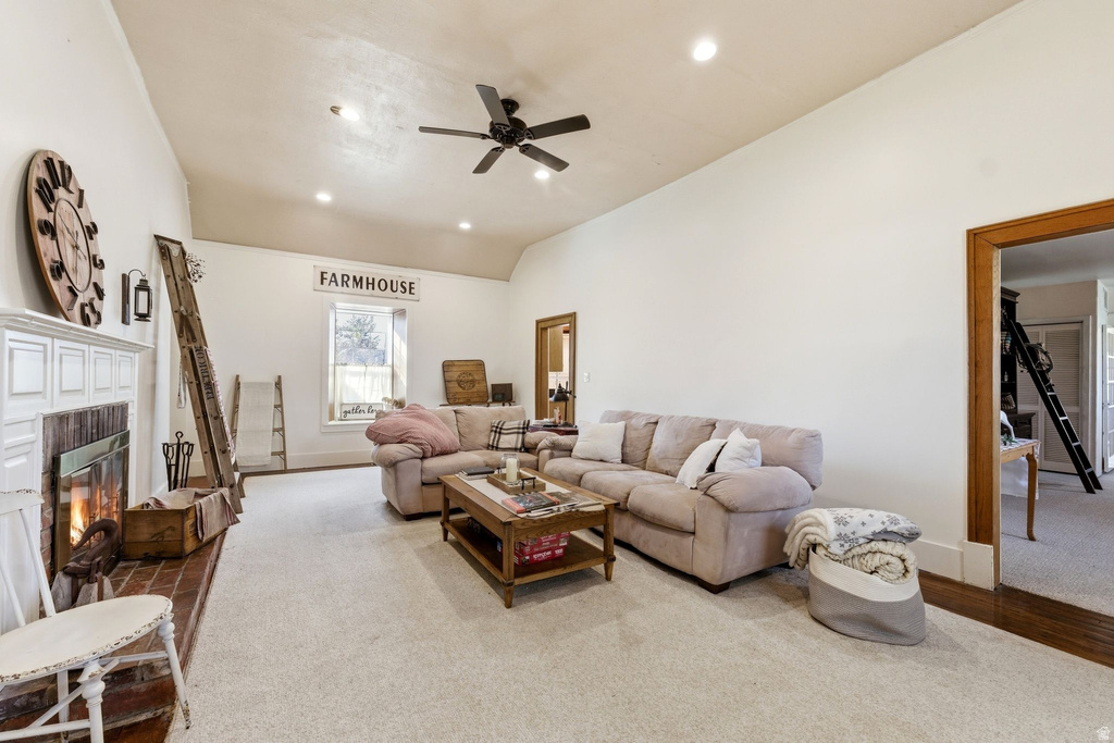 16 S 200 E Centerville, UT 84014