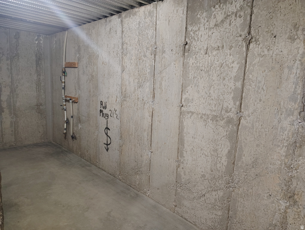 377 W 2030 N Tooele, UT 84074