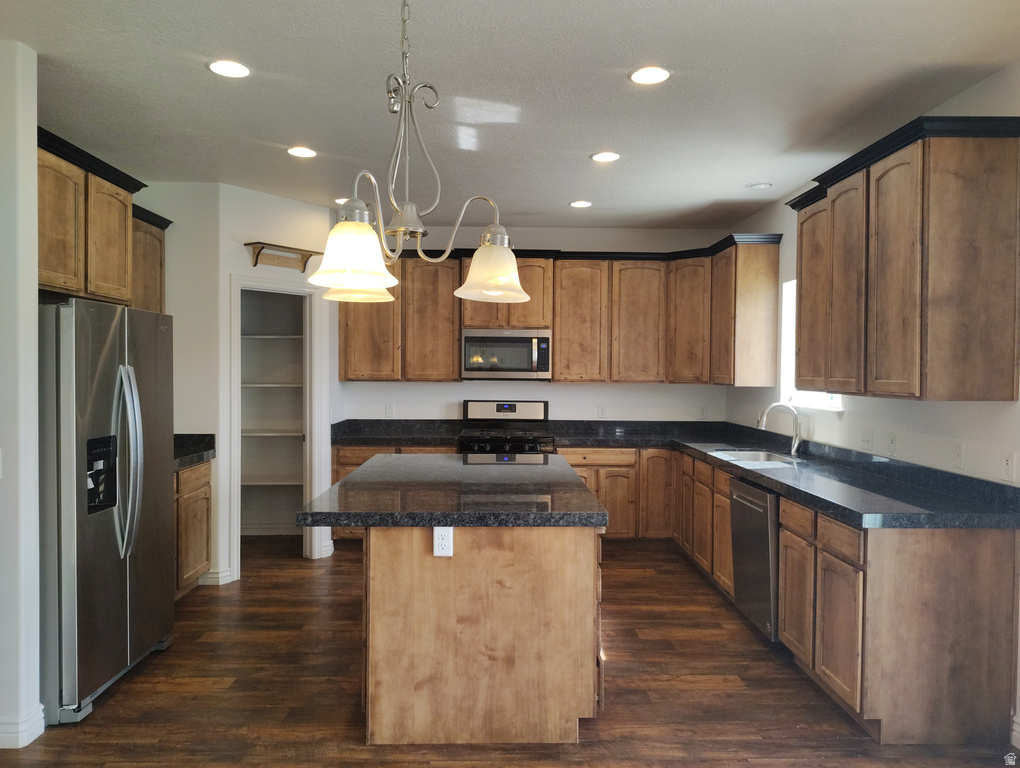 377 W 2030 N Tooele, UT 84074