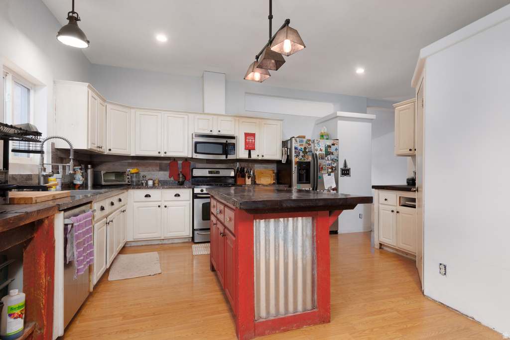 3902 BEAVER CREEK RD Kamas, UT 84036