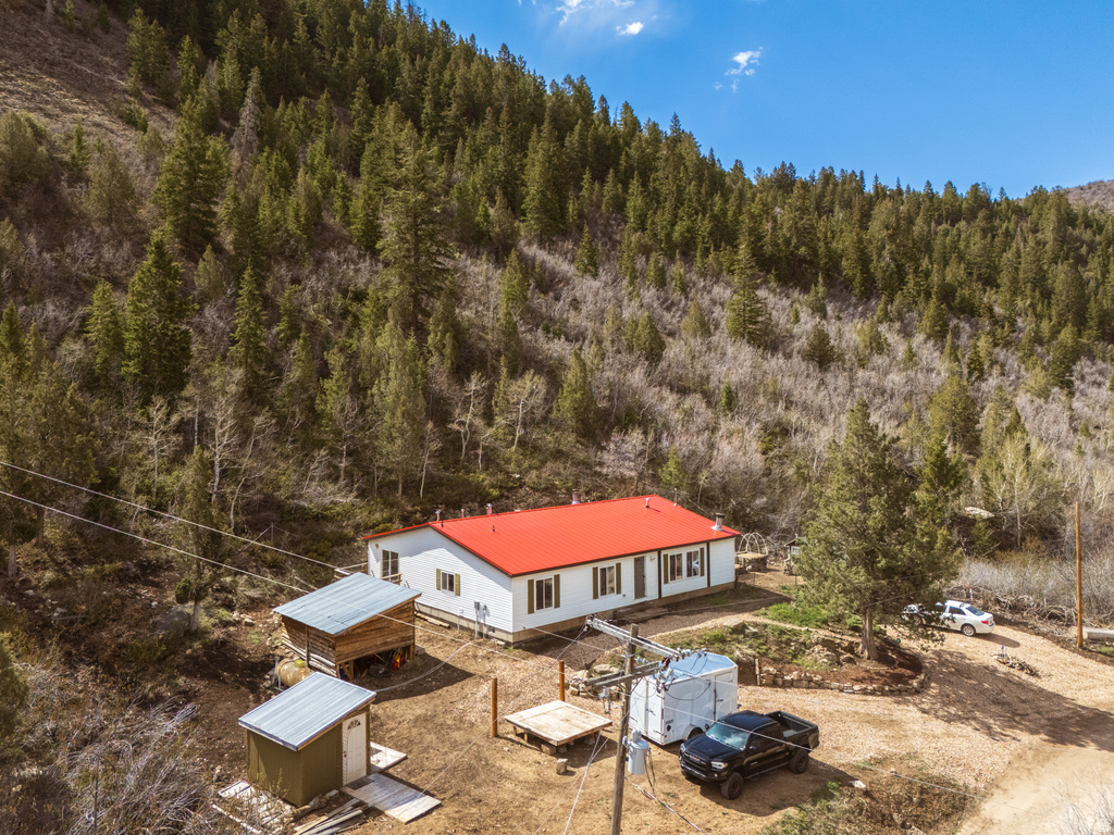 3902 BEAVER CREEK RD Kamas, UT 84036
