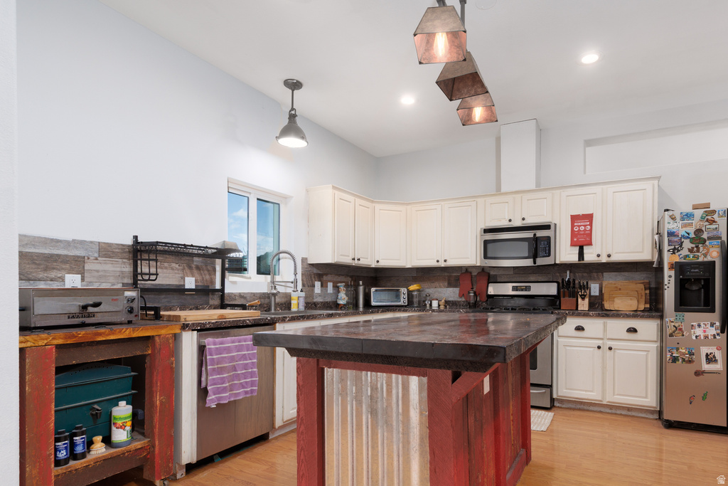 3902 BEAVER CREEK RD Kamas, UT 84036
