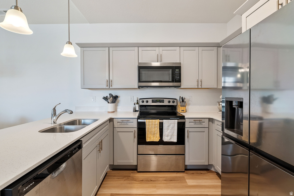 1787 N FESTIVE WAY #B302 Saratoga Springs, UT 84045