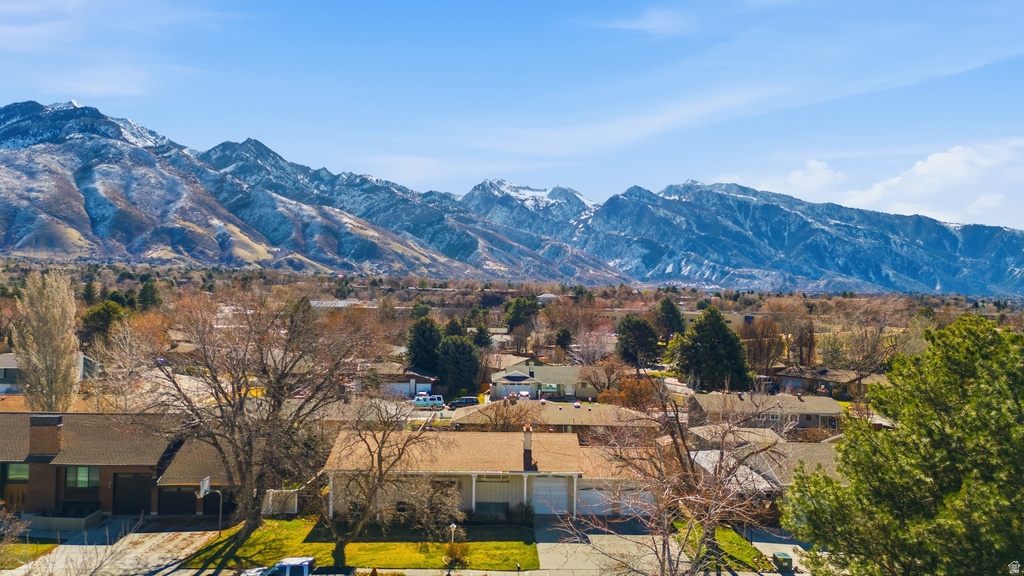 2470 E CAMELBACK RD Cottonwood Heights, UT 84121