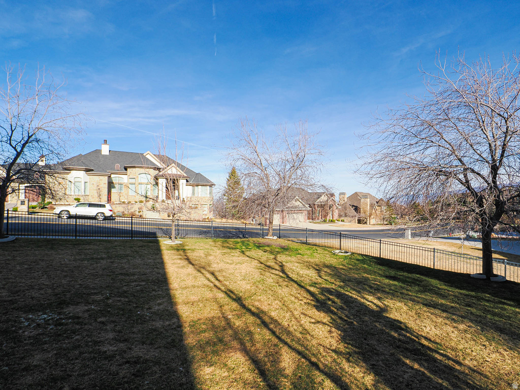 515 E TANGLEWOOD LOOP North Salt Lake, UT 84054
