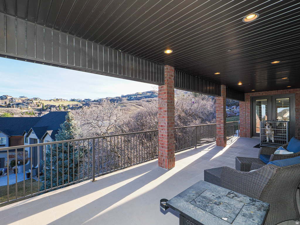 515 E TANGLEWOOD LOOP North Salt Lake, UT 84054