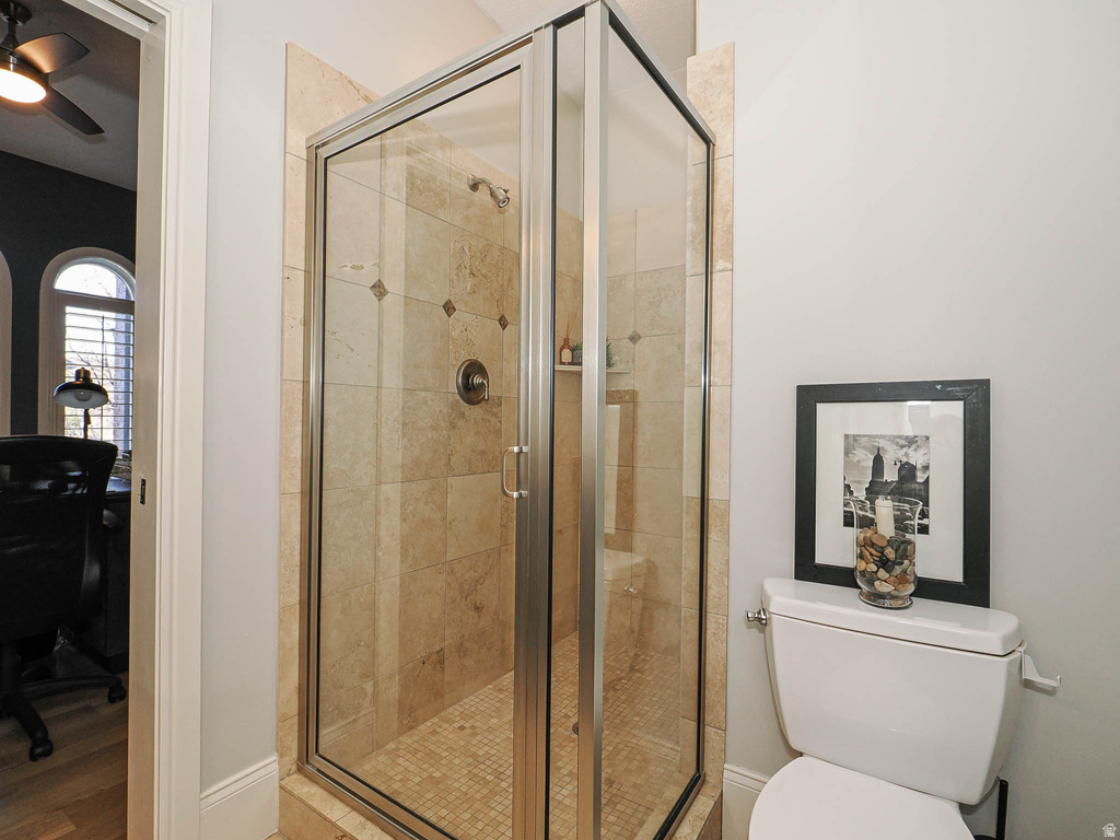 515 E TANGLEWOOD LOOP North Salt Lake, UT 84054