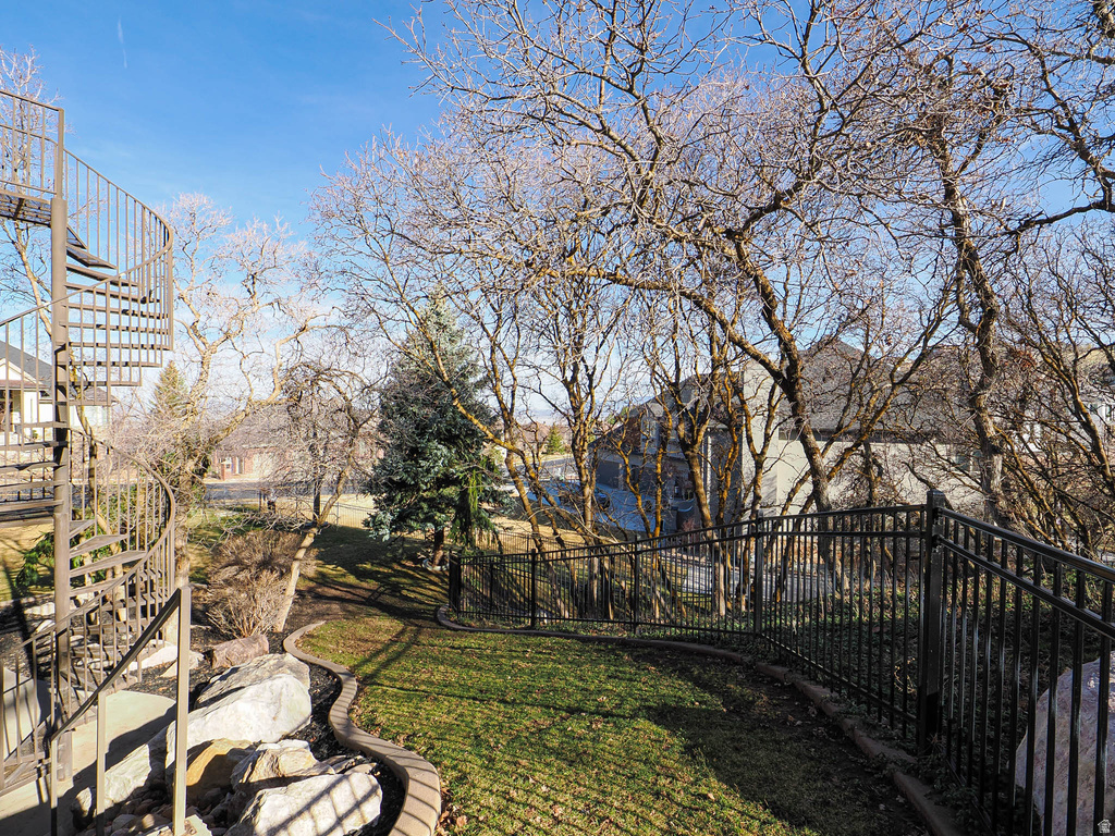 515 E TANGLEWOOD LOOP North Salt Lake, UT 84054