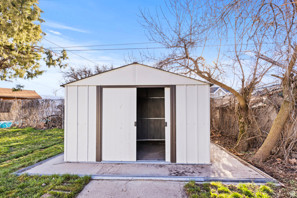 1870 N CELIA WAY Layton, UT 84041