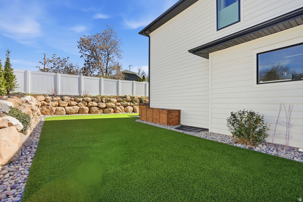 3905 S HOLLADAY CT Holladay, UT 84124