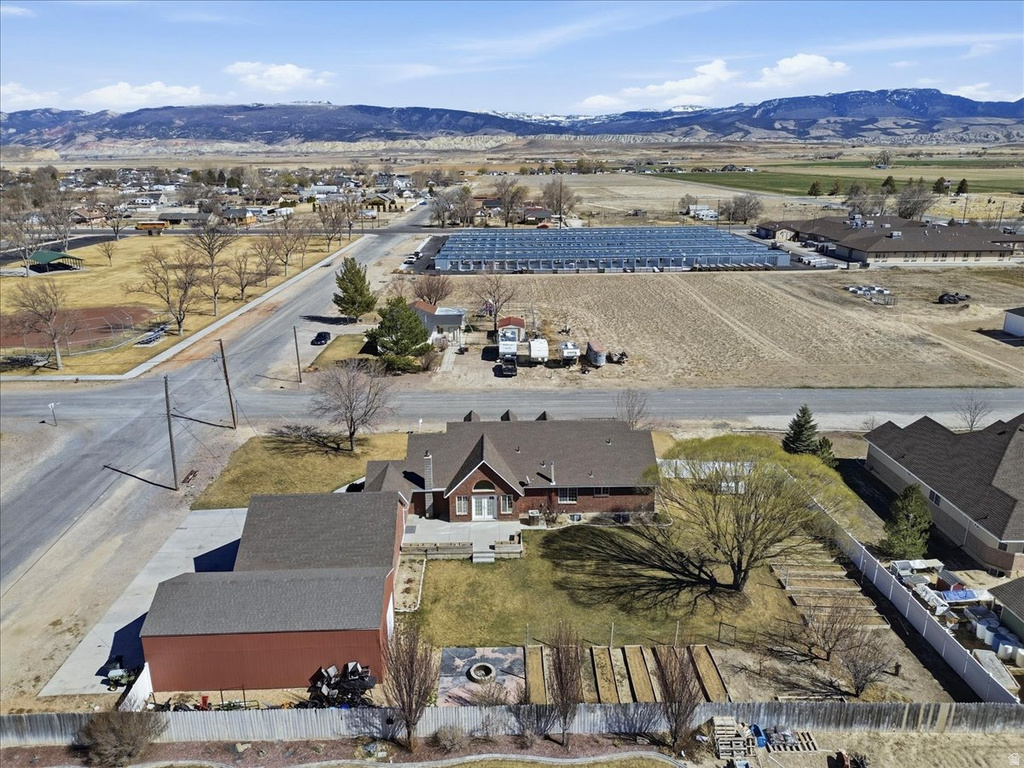 310 S 100 W Centerfield, UT 84622