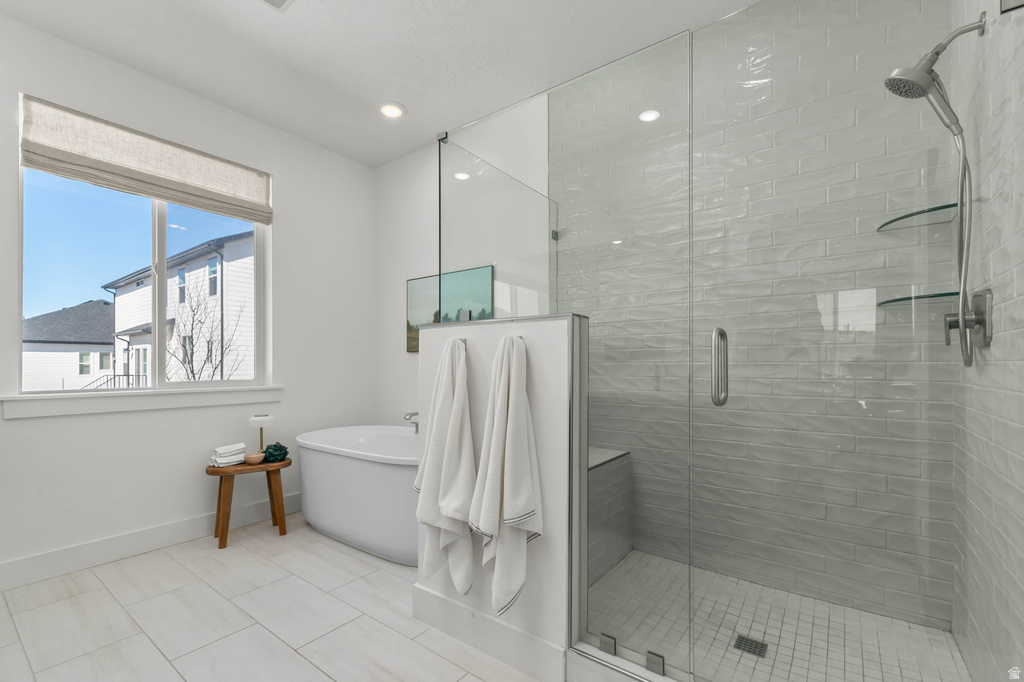 2291 E PARKSIDE CIR South Ogden, UT 84403