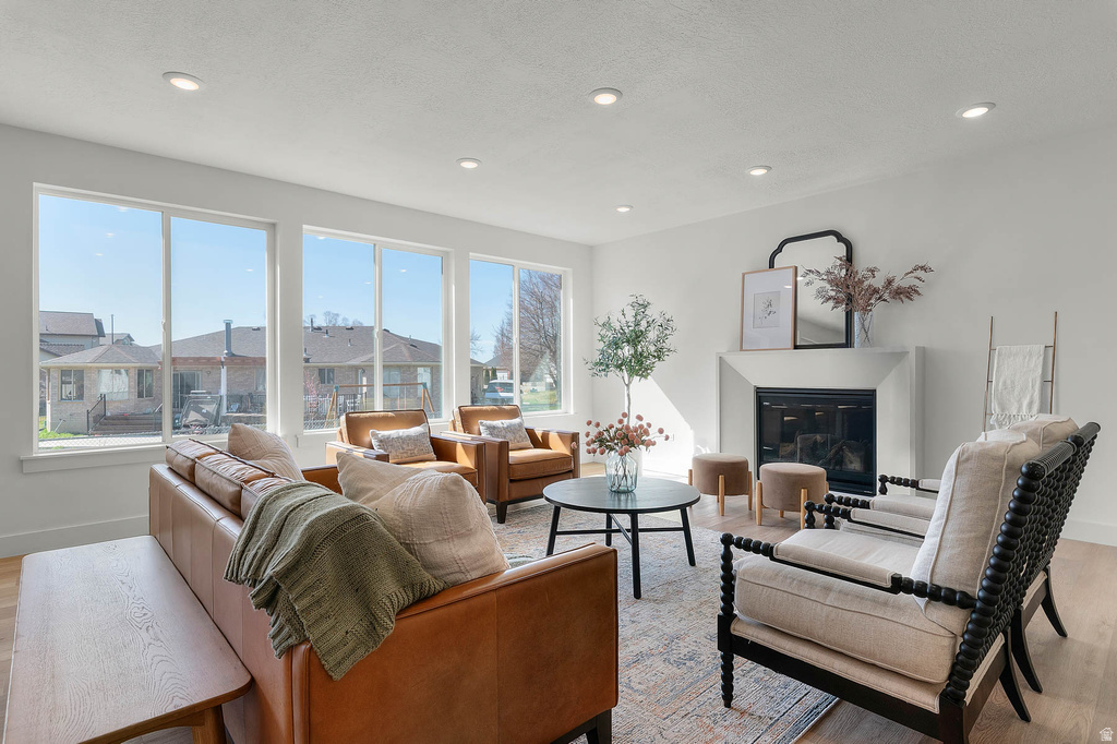 2291 E PARKSIDE CIR South Ogden, UT 84403