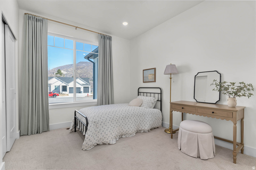 2291 E PARKSIDE CIR South Ogden, UT 84403