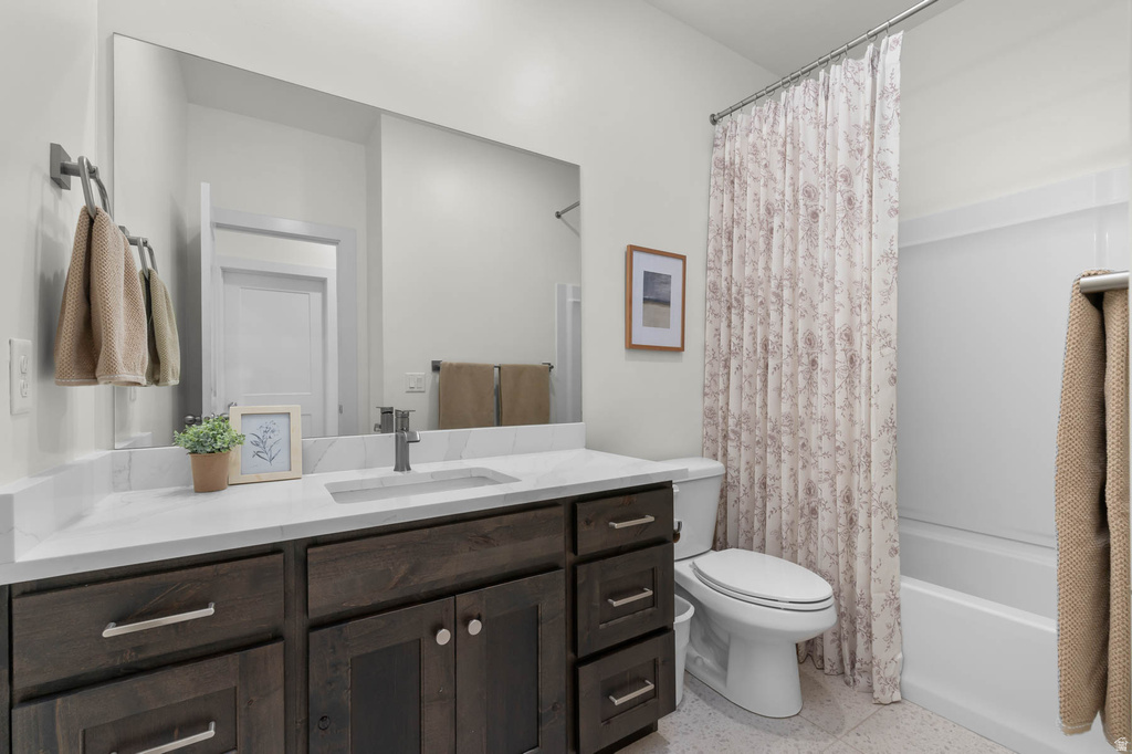 2291 E PARKSIDE CIR South Ogden, UT 84403