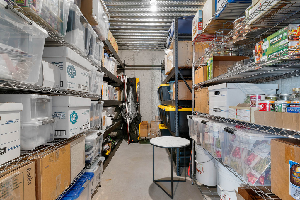 2291 E PARKSIDE CIR South Ogden, UT 84403