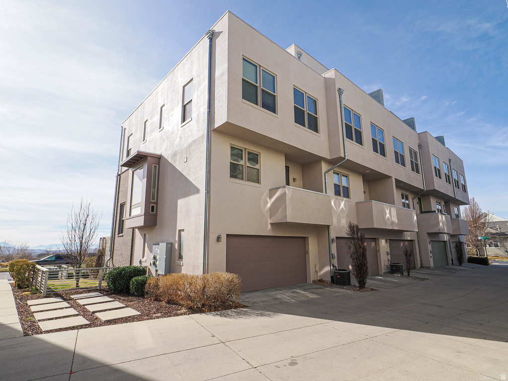 4512 KESTREL RIDGE RD #313 South Jordan, UT 84009