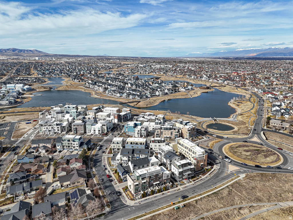 4512 KESTREL RIDGE RD #313 South Jordan, UT 84009