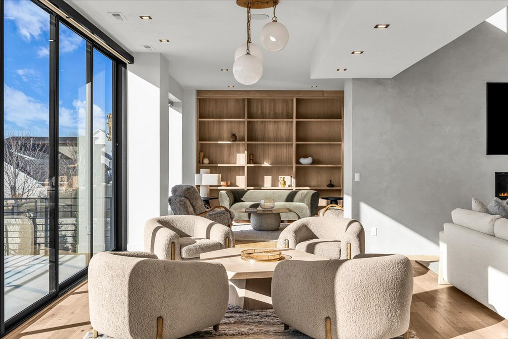 2152 S 30 W Orem, UT 84058