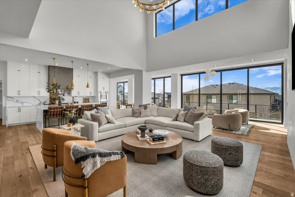 2152 S 30 W Orem, UT 84058