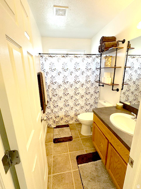 1926 N 2530 W Clinton, UT 84015