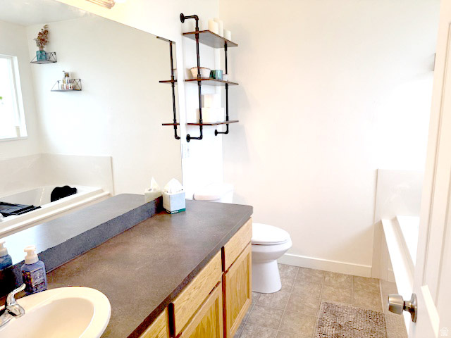 1926 N 2530 W Clinton, UT 84015