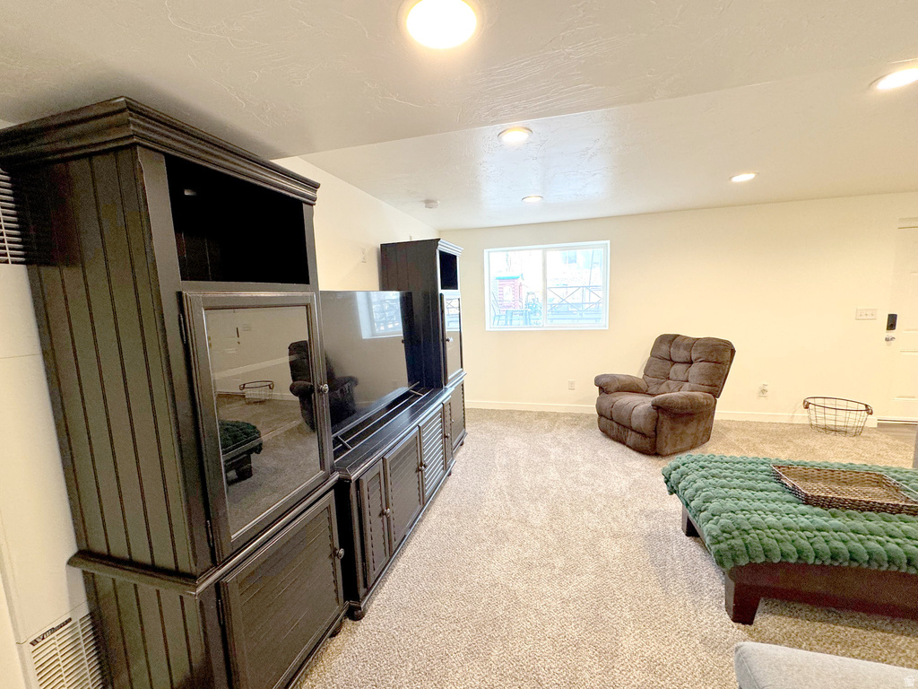 1926 N 2530 W Clinton, UT 84015