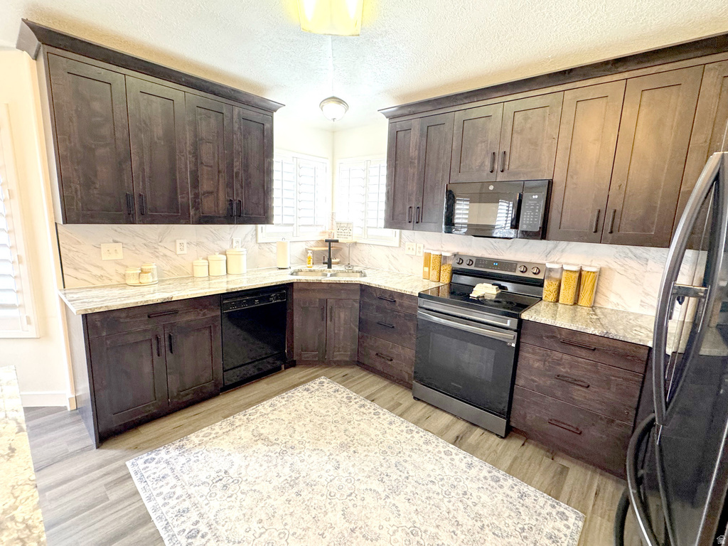 1926 N 2530 W Clinton, UT 84015