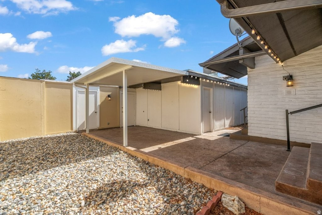 4987 S BEAVERBROOK LN Salt Lake City, UT 84117