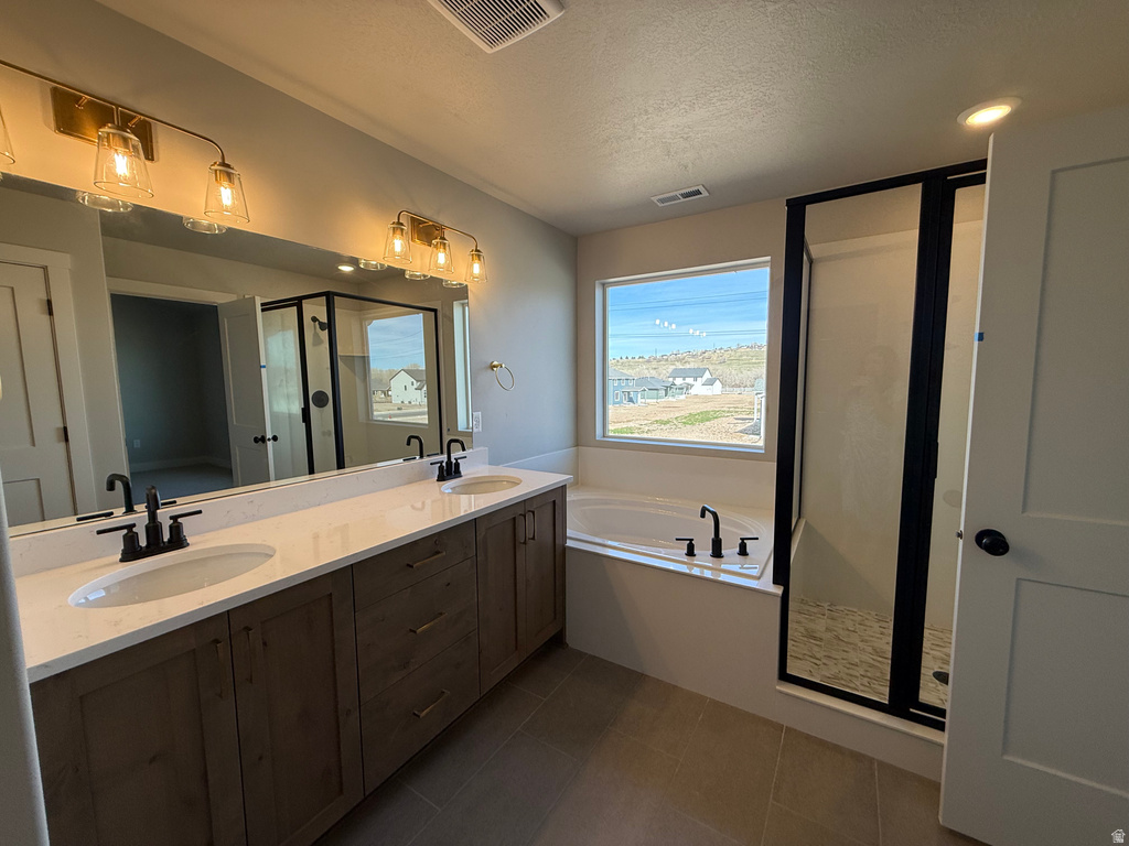 52 W GLEN WAY #114 South Weber, UT 84405