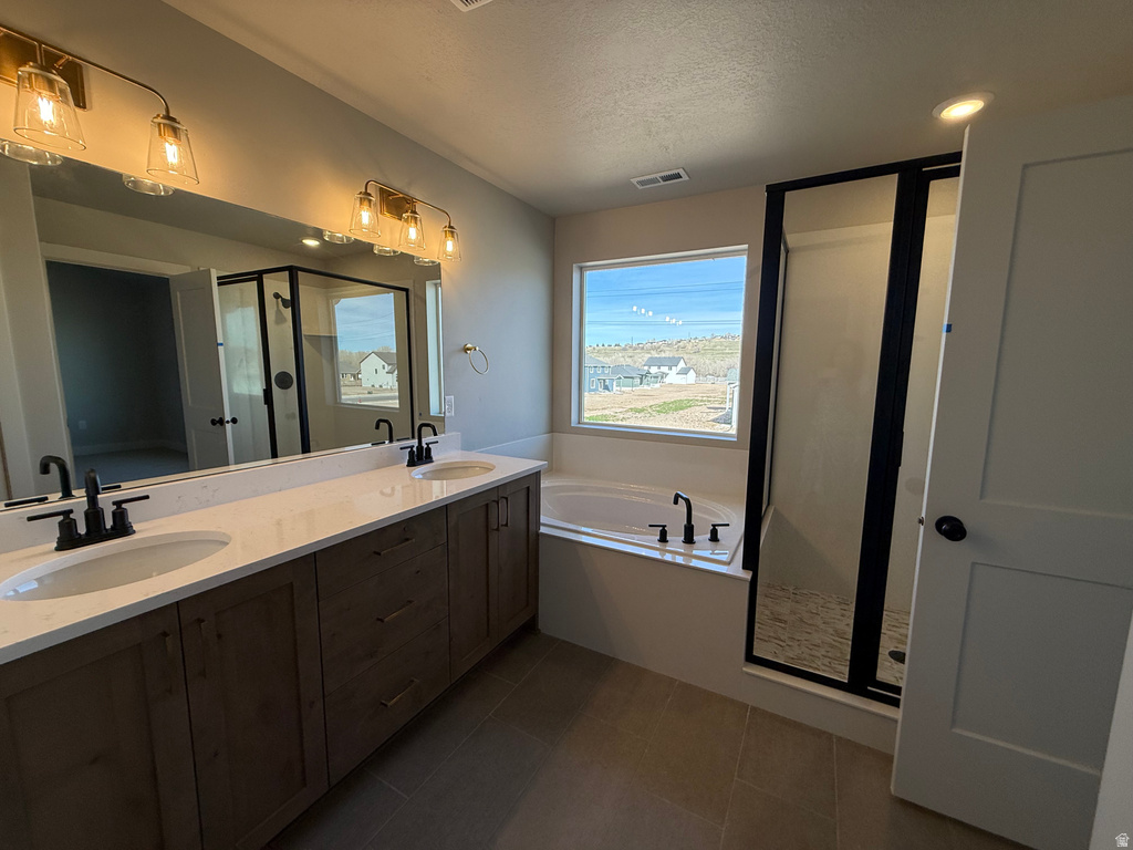 52 W GLEN WAY #114 South Weber, UT 84405