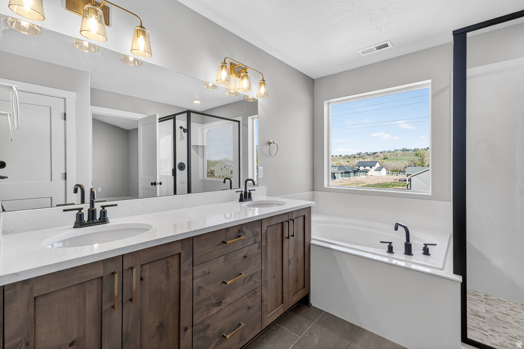 52 W GLEN WAY #114 South Weber, UT 84405