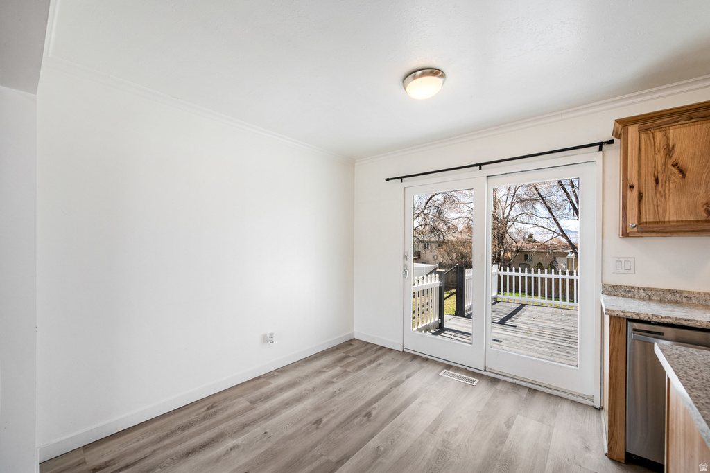 9822 S DARIN DR Sandy, UT 84070