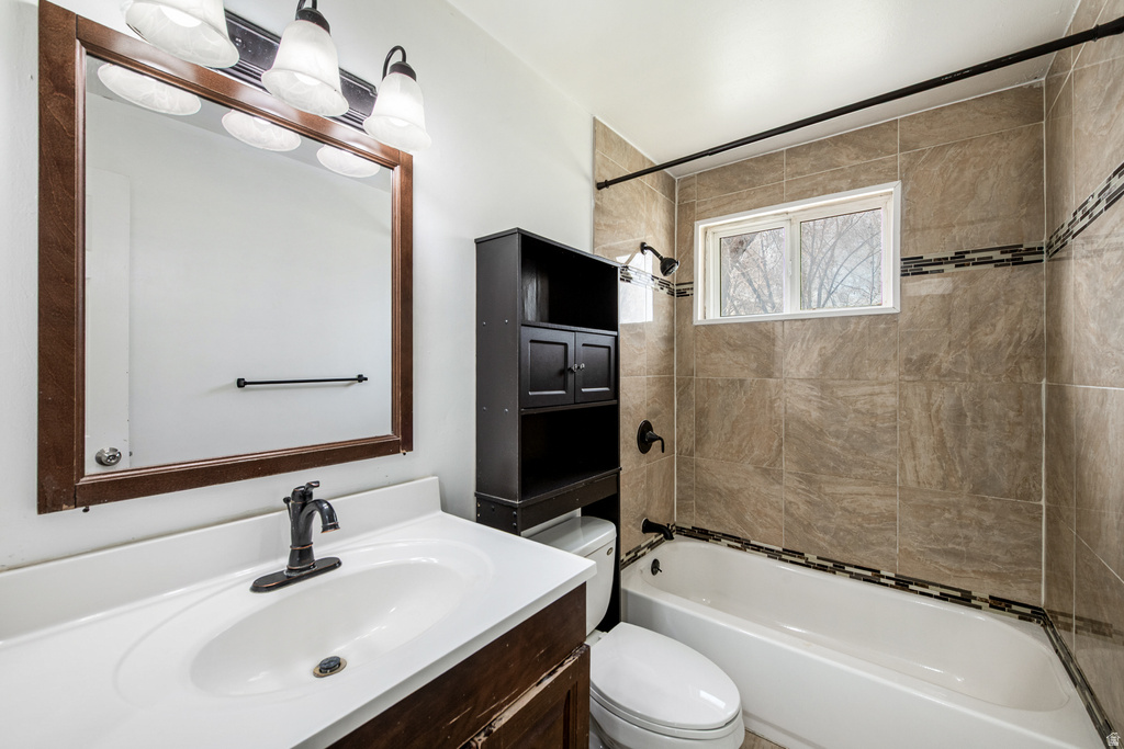 9822 S DARIN DR Sandy, UT 84070