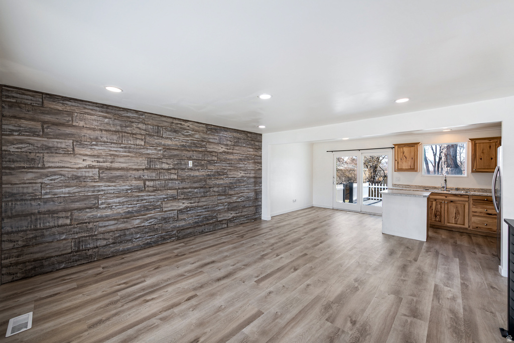 9822 S DARIN DR Sandy, UT 84070