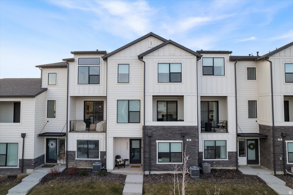 5940 N 5000 W #174 Mountain Green, UT 84050