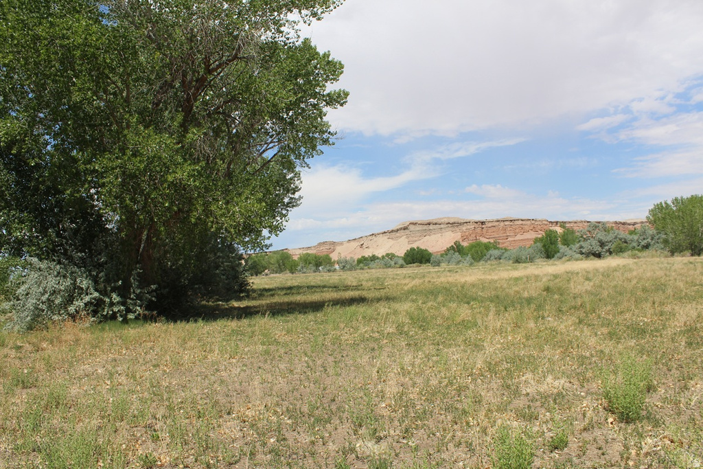 700 E 725 N Hanksville, UT 84734