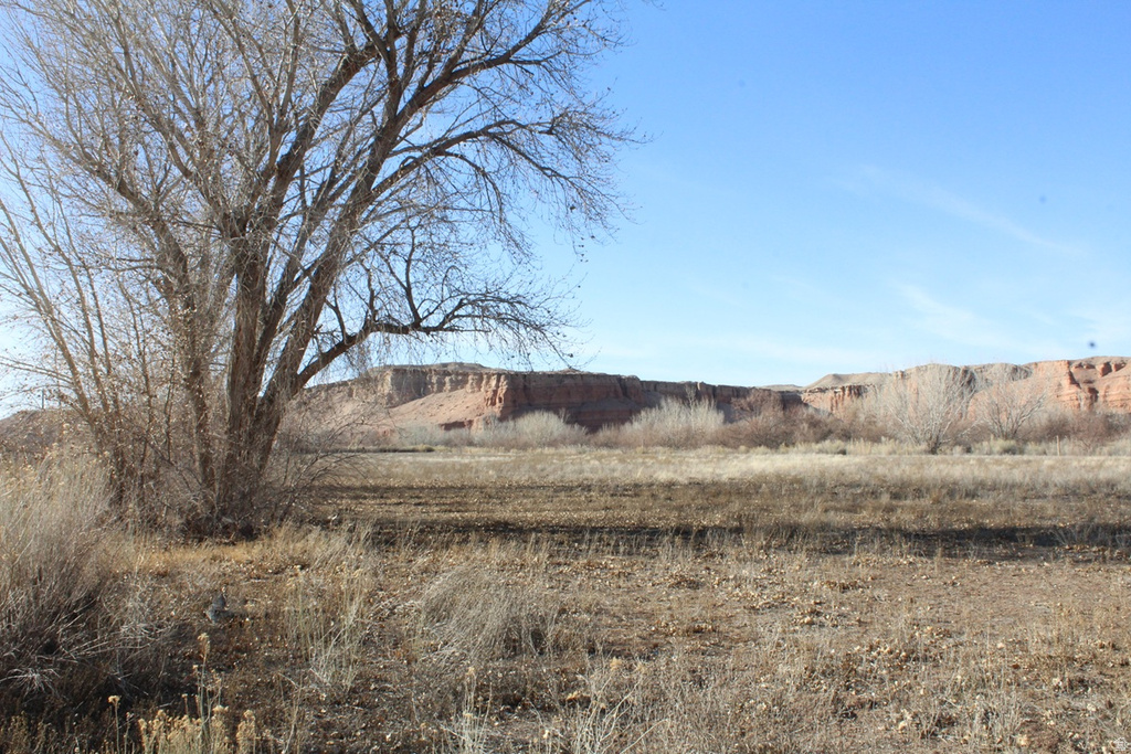 700 E 725 N Hanksville, UT 84734