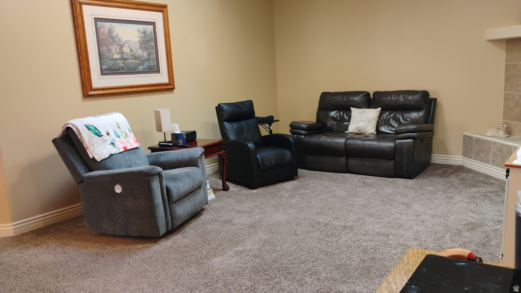 2448 N WILLIAMSBURG AVE Harrisville, UT 84414