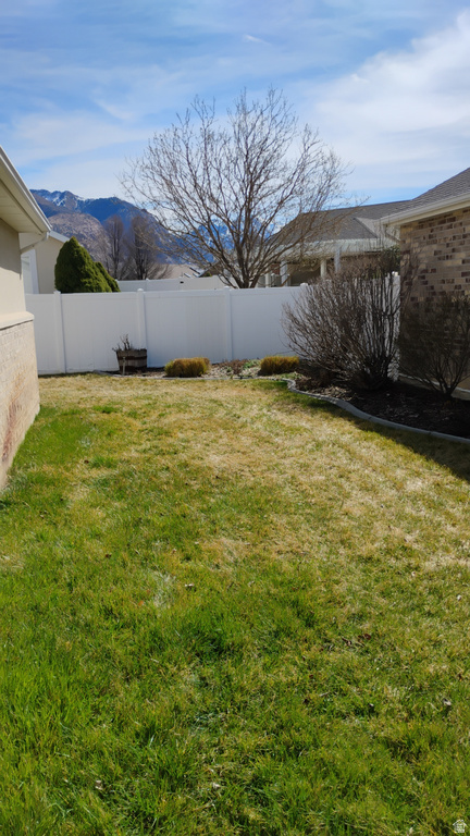 2448 N WILLIAMSBURG AVE Harrisville, UT 84414