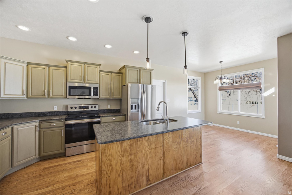 568 W 990 N American Fork, UT 84003